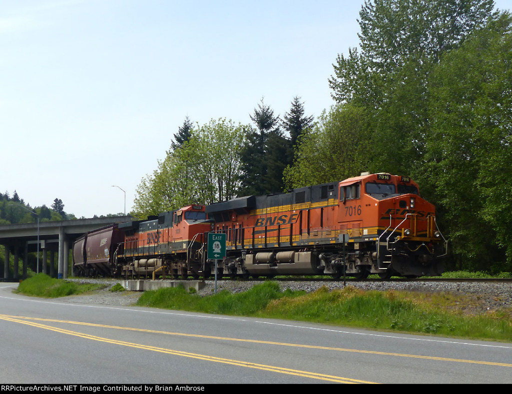 BNSF 7016 East